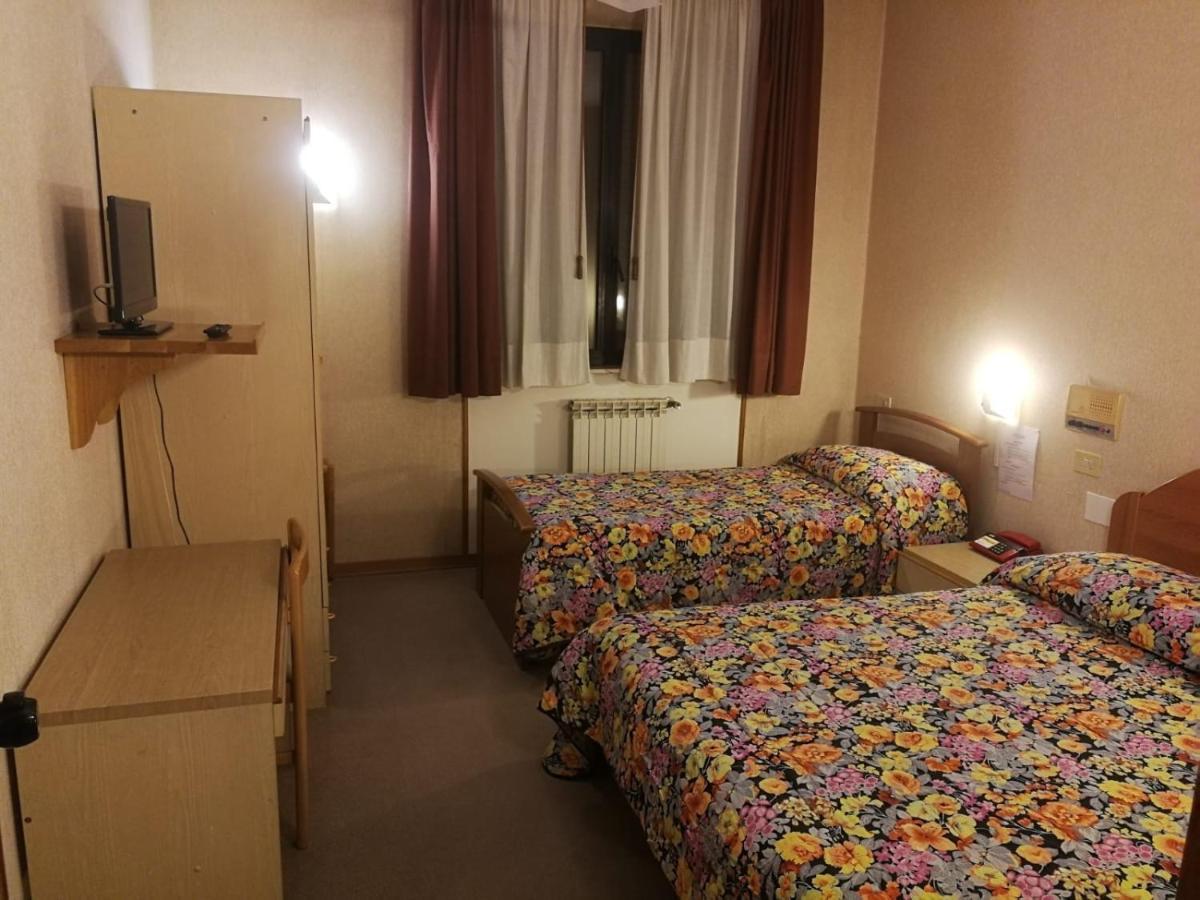 Hotel Centrale キウージ エクステリア 写真