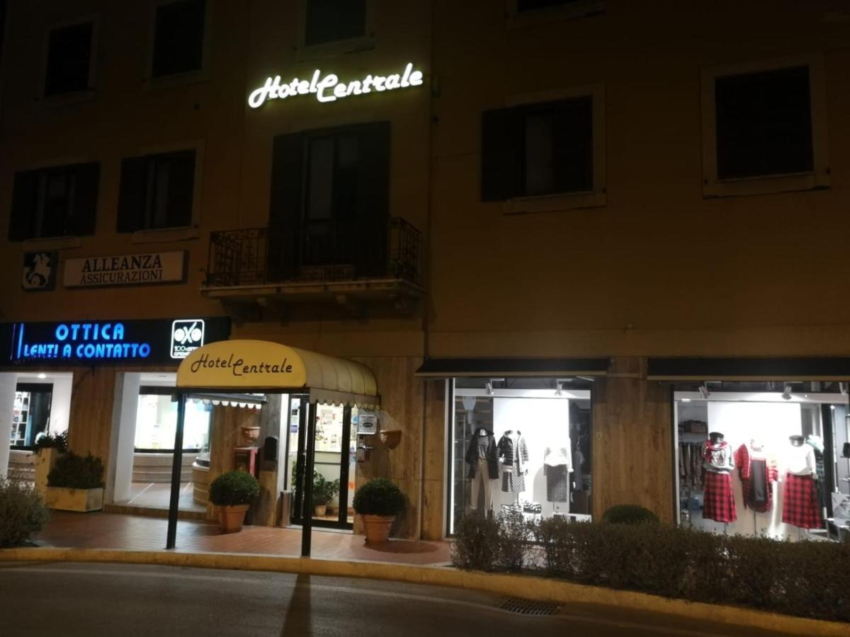 Hotel Centrale キウージ エクステリア 写真